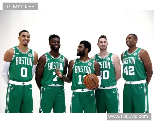 迈阿密热火与波士顿凯尔特人激战正酣谁将夺得东部冠军荣耀