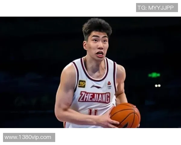 余嘉豪的成长之路与篮球梦想：从青涩少年到耀眼明星的蜕变历程