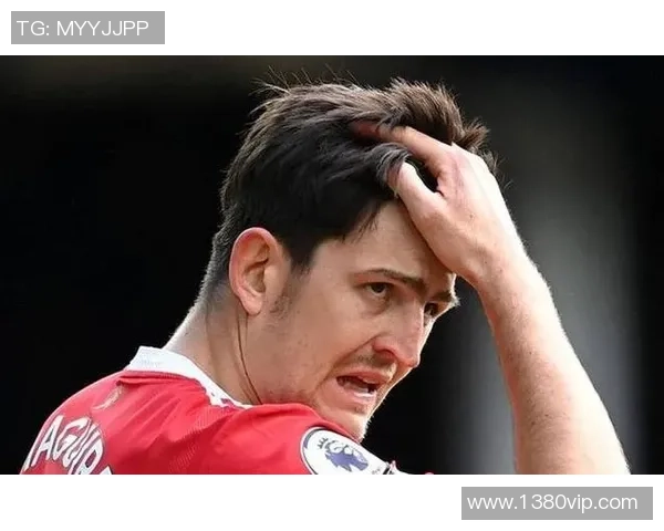 曼联与莱斯特城比赛裁判表现分析及争议判罚回顾