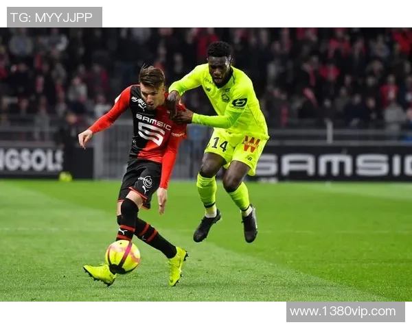 布雷斯特与克莱蒙特的激烈对决揭示法甲新赛季的竞争格局与球队实力分析