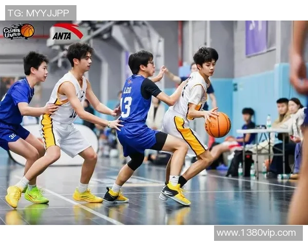 篮球明星最新动态揭秘球场内外生活与职业发展全景分析